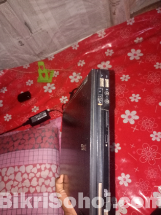 Name Dell laptop 2 gb ram 500 SSD